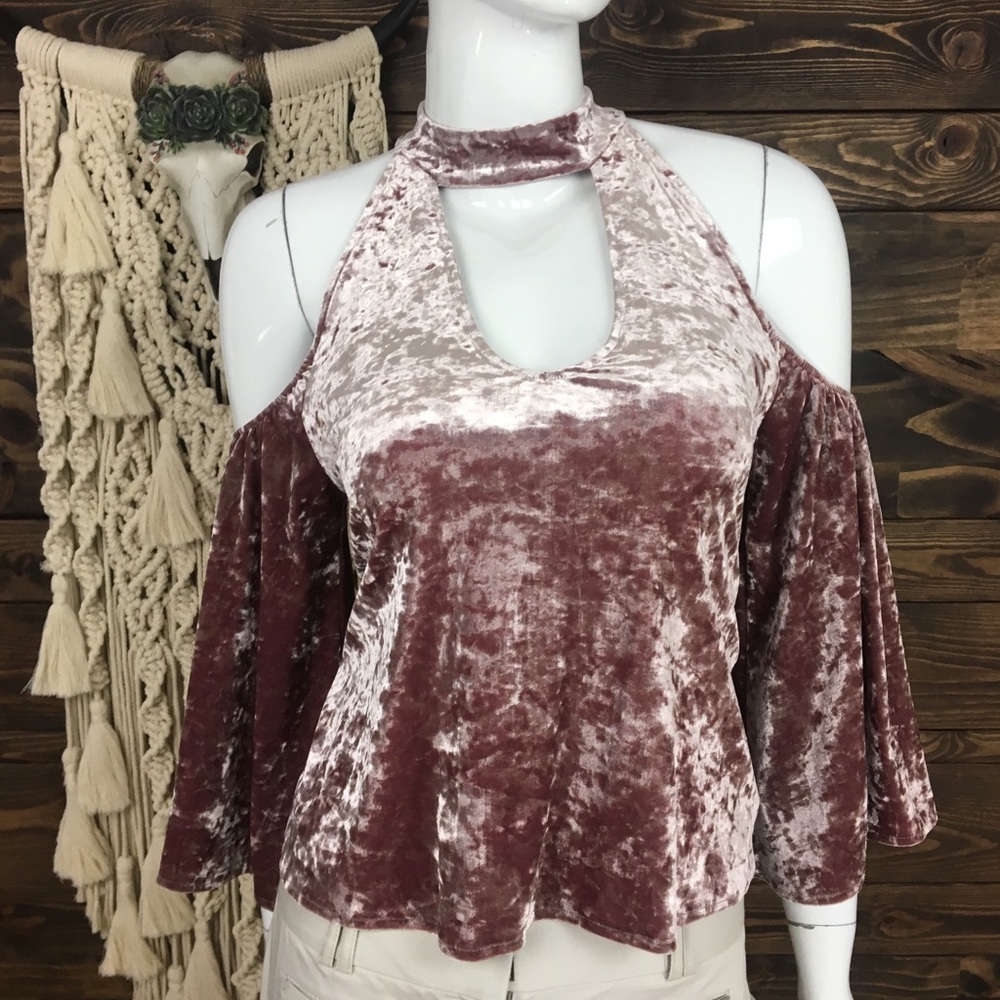 AEO | Crushed Velvet Cold Shoulder Keyhole Neck Blouse
